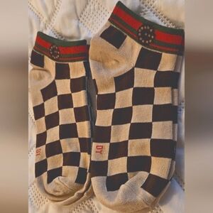 🌟NWOT Designer Patterned Womens And Men's Socks Set - Brown Cream TWO PAIRS🌟